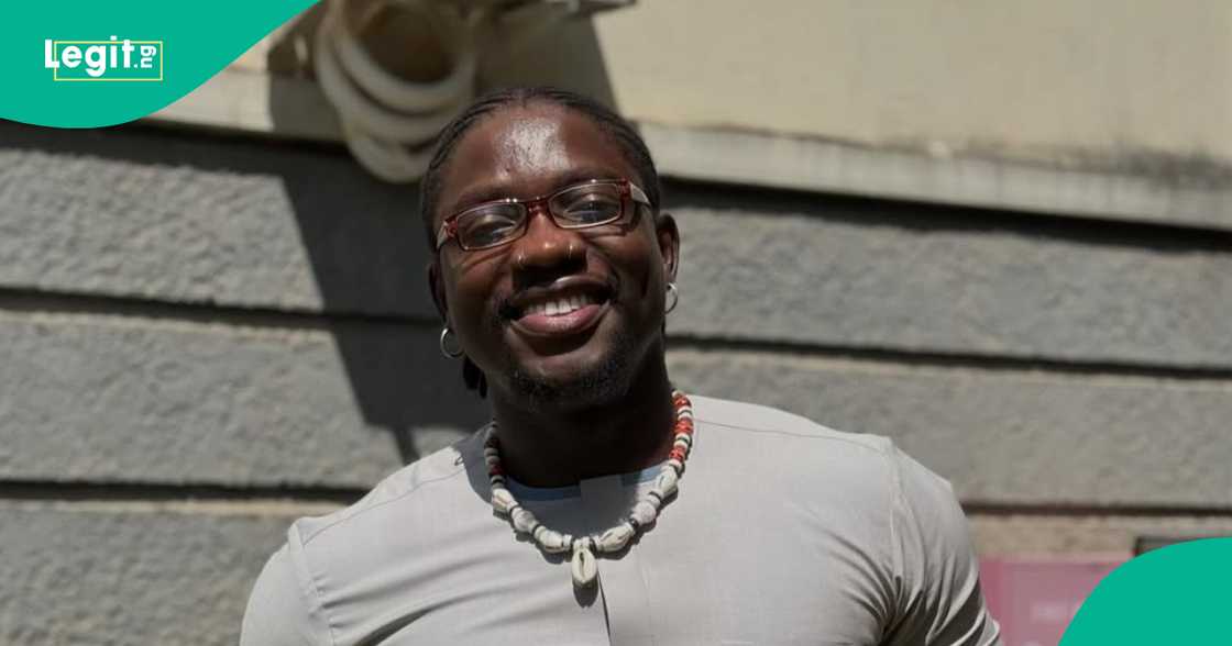 Verydarkman warns thieves in China after being called out for allegedly targeting Igbos. Verydarkman warns thieves in China after being called out for allegedly targeting Igbos.