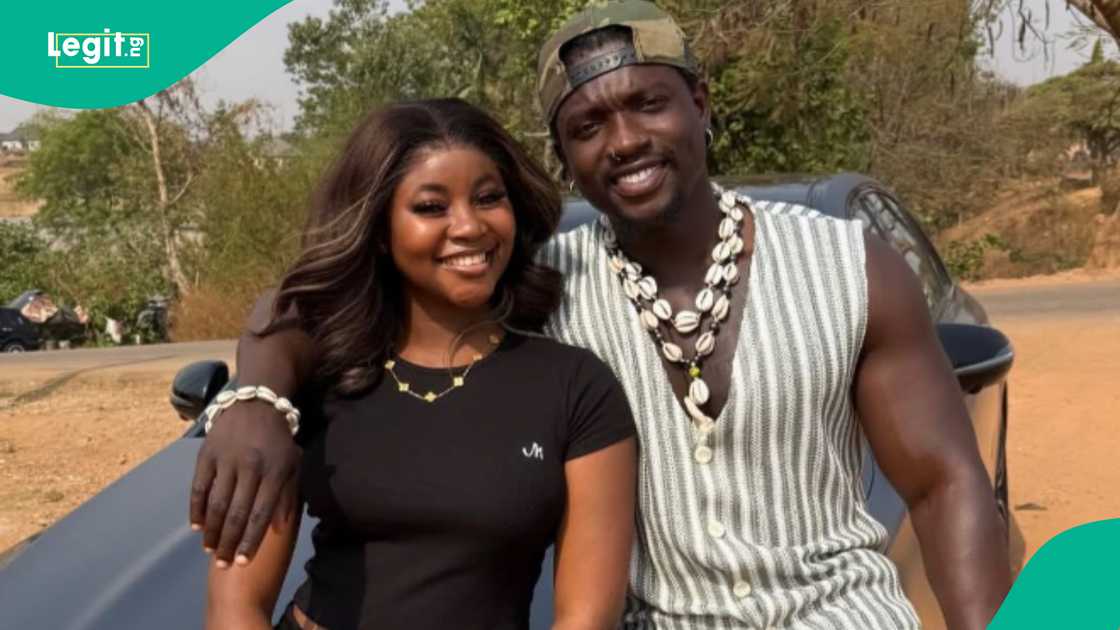 Jojo of Lele reunites with VDM after he regained freedom. Jojo of Lele reunites with VDM after he regained freedom.