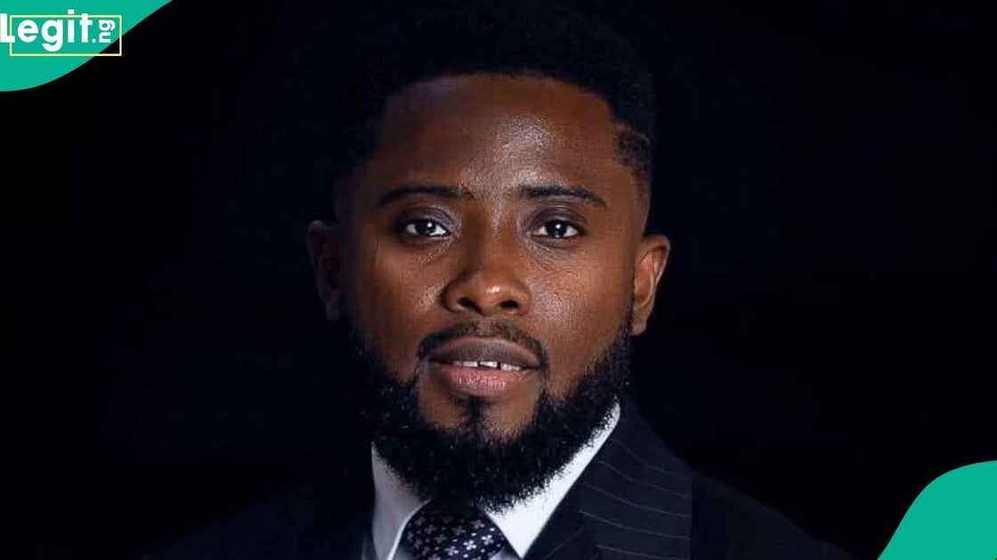 Ghanaian preacher Prophet Bernard ElBernard Nelson-Eshun declares he is withdrawing from public ministry over an inaccurate political prophecy. Ghanaian preacher Prophet Bernard ElBernard Nelson-Eshun declares he is withdrawing from public ministry over an inaccurate political prophecy.