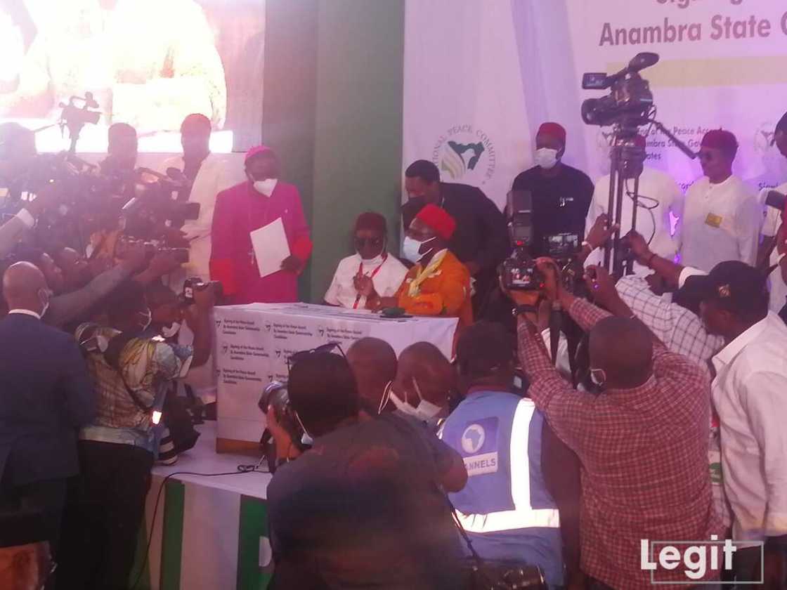 LIVE UPDATES: Anambra Governorship Election Candidates Unite to Sign Peace Accord in Awka LIVE UPDATES: Anambra Governorship Election Candidates Unite to Sign Peace Accord in Awka