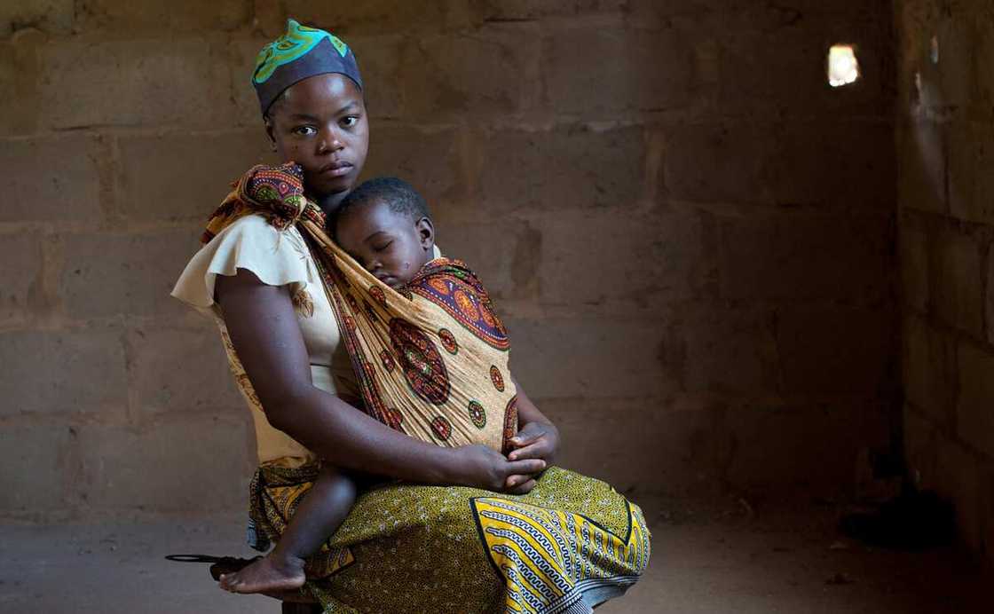 Youngest mother in Nigeria Youngest mother in Nigeria