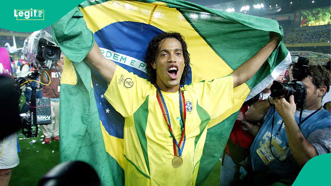 Jay Jay Okocha, Super Eagles, Ronaldinho, PSG, Selecao, Brazil