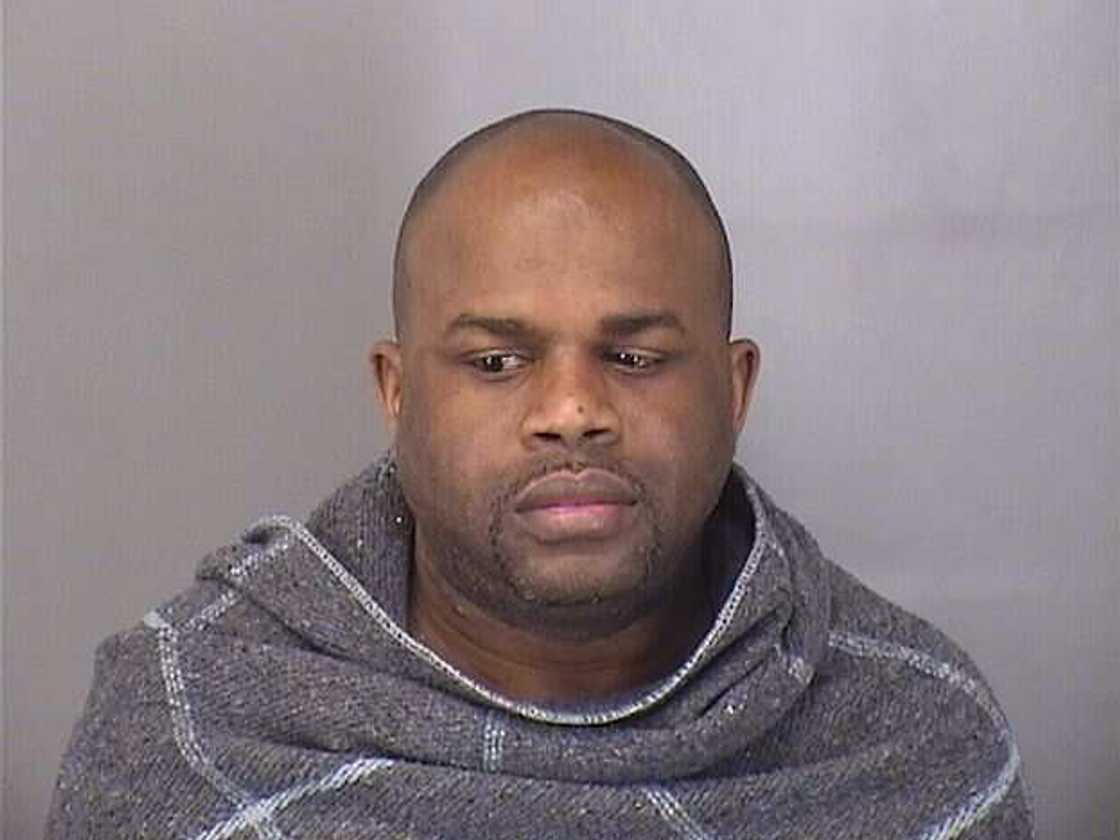 Olaniyi Ojikutu, Online scam Olaniyi Ojikutu, Online scam