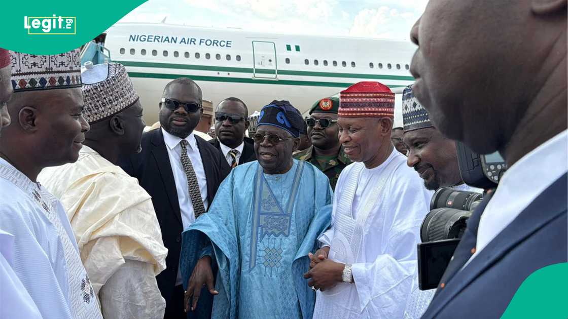 Shugaba Bola Tinubu ya dura Kano domin yin ta'aziyyar Alhaji Aminu Alhassan Dantata Shugaba Bola Tinubu ya dura Kano domin yin ta'aziyyar Alhaji Aminu Alhassan Dantata