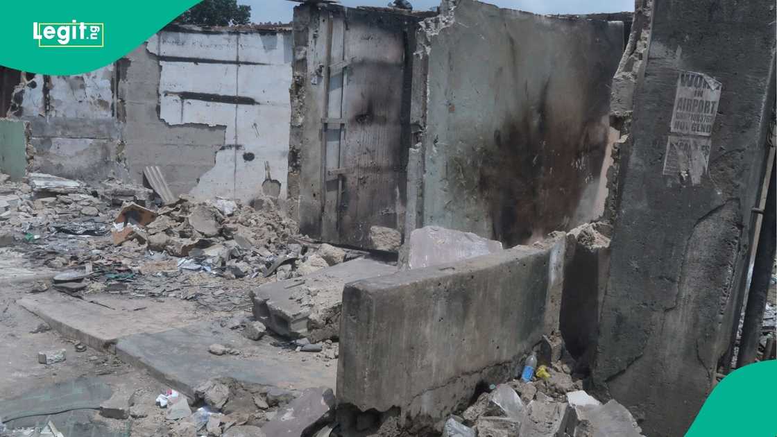 Hoodlums set fire to a corn facility in Kano, causing destruction and fear among locals