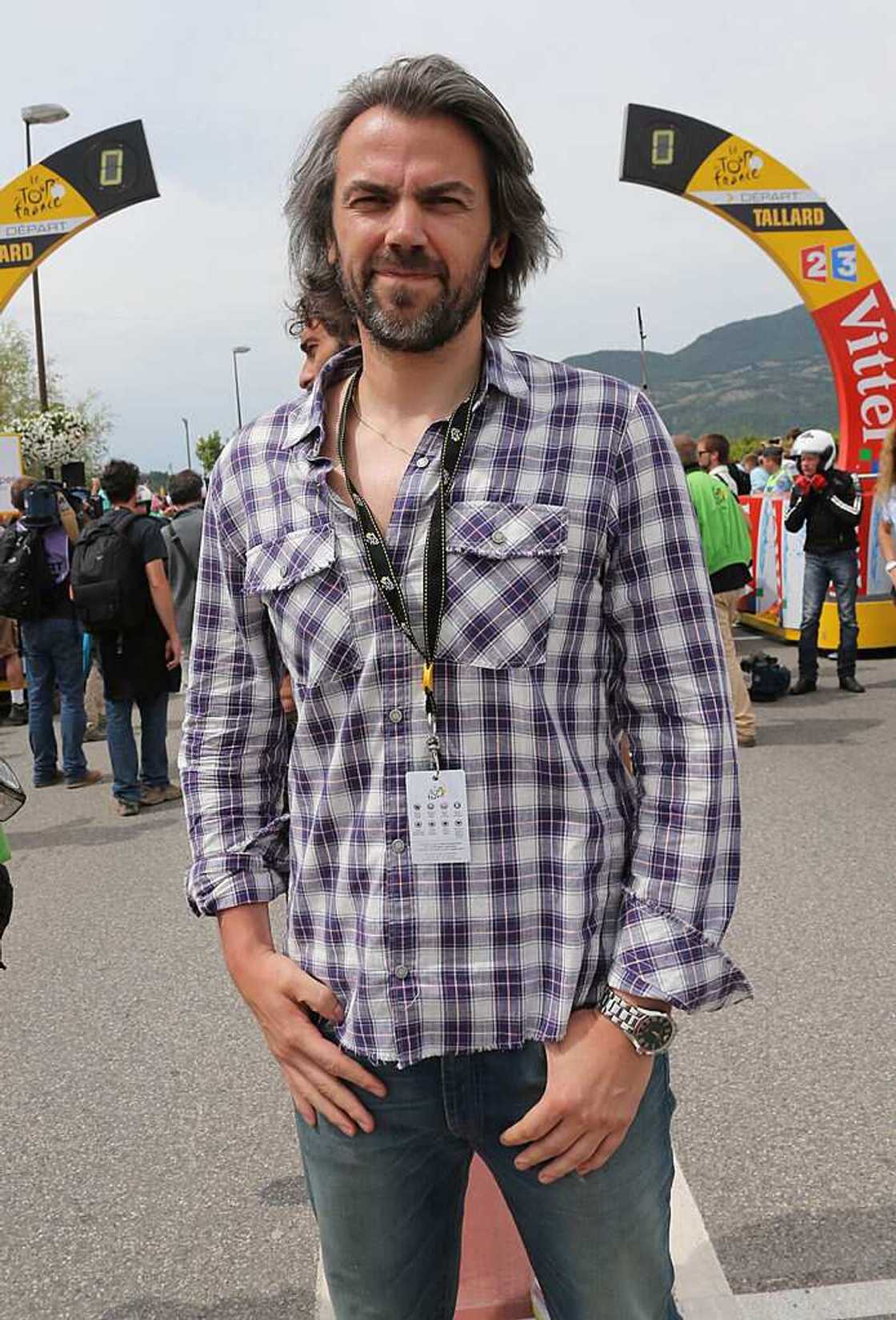 Aymeric Caron qui défend les moustiques Aymeric Caron qui défend les moustiques