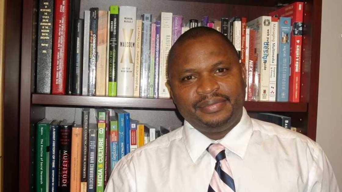 Malamin Ingilishi a Kasar Amurka yace akwai rauni a Turancin Farfesa Osinbajo Malamin Ingilishi a Kasar Amurka yace akwai rauni a Turancin Farfesa Osinbajo