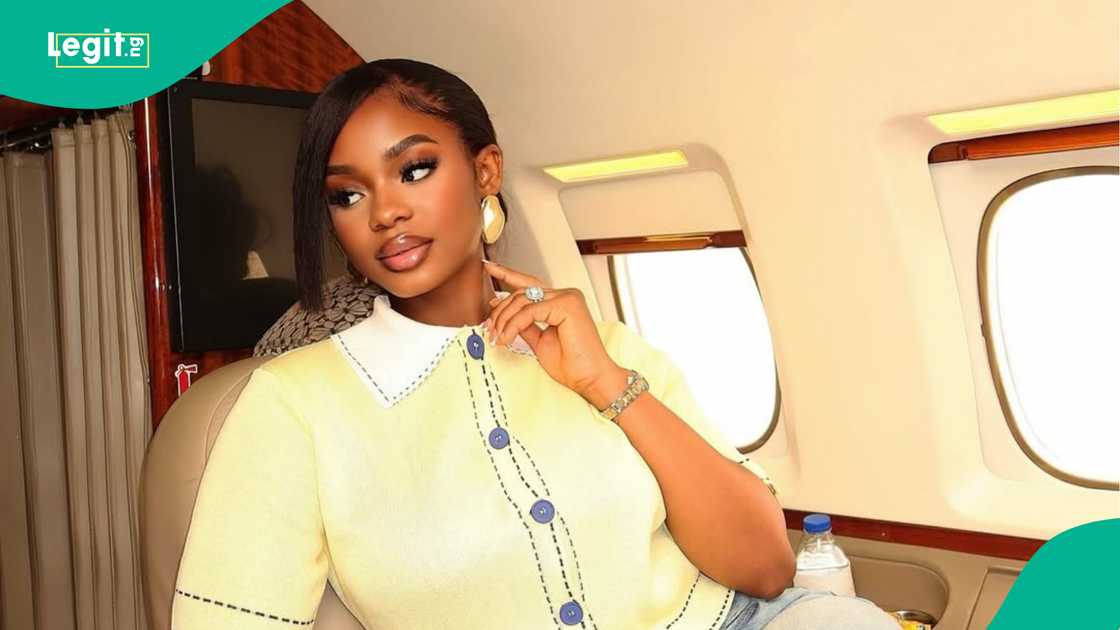 Rakeem throws up on Priscilla, she posts it.