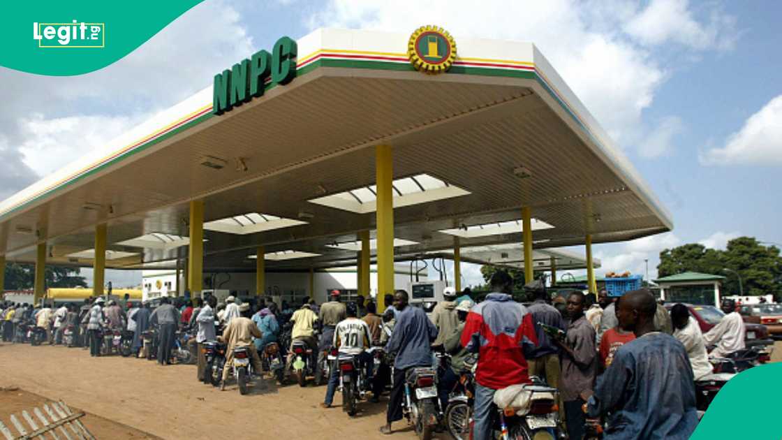 FG Urged to Probe Naira-for-Crude Oil Swap Deal FG Urged to Probe Naira-for-Crude Oil Swap Deal