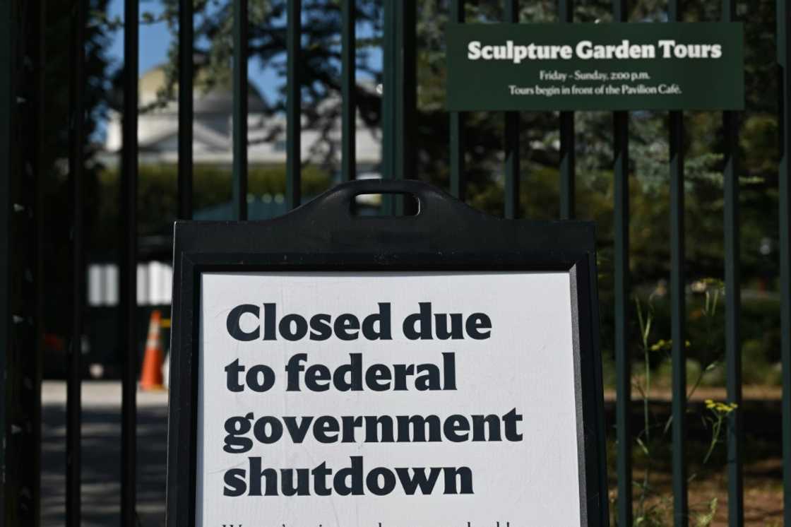 Some federal workers have turned to credit unions for temporary loans to help them get through the government shutdown Some federal workers have turned to credit unions for temporary loans to help them get through the government shutdown