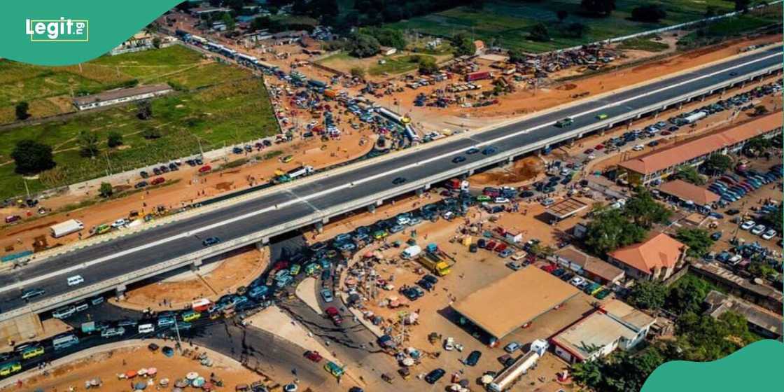 Jihohin da suka fi fadin kasa Jihohin da suka fi fadin kasa