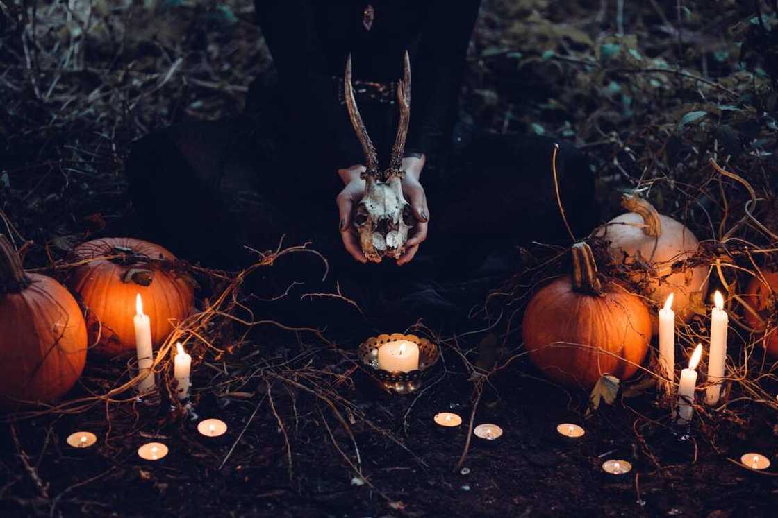 what time is the witching hour what time is the witching hour