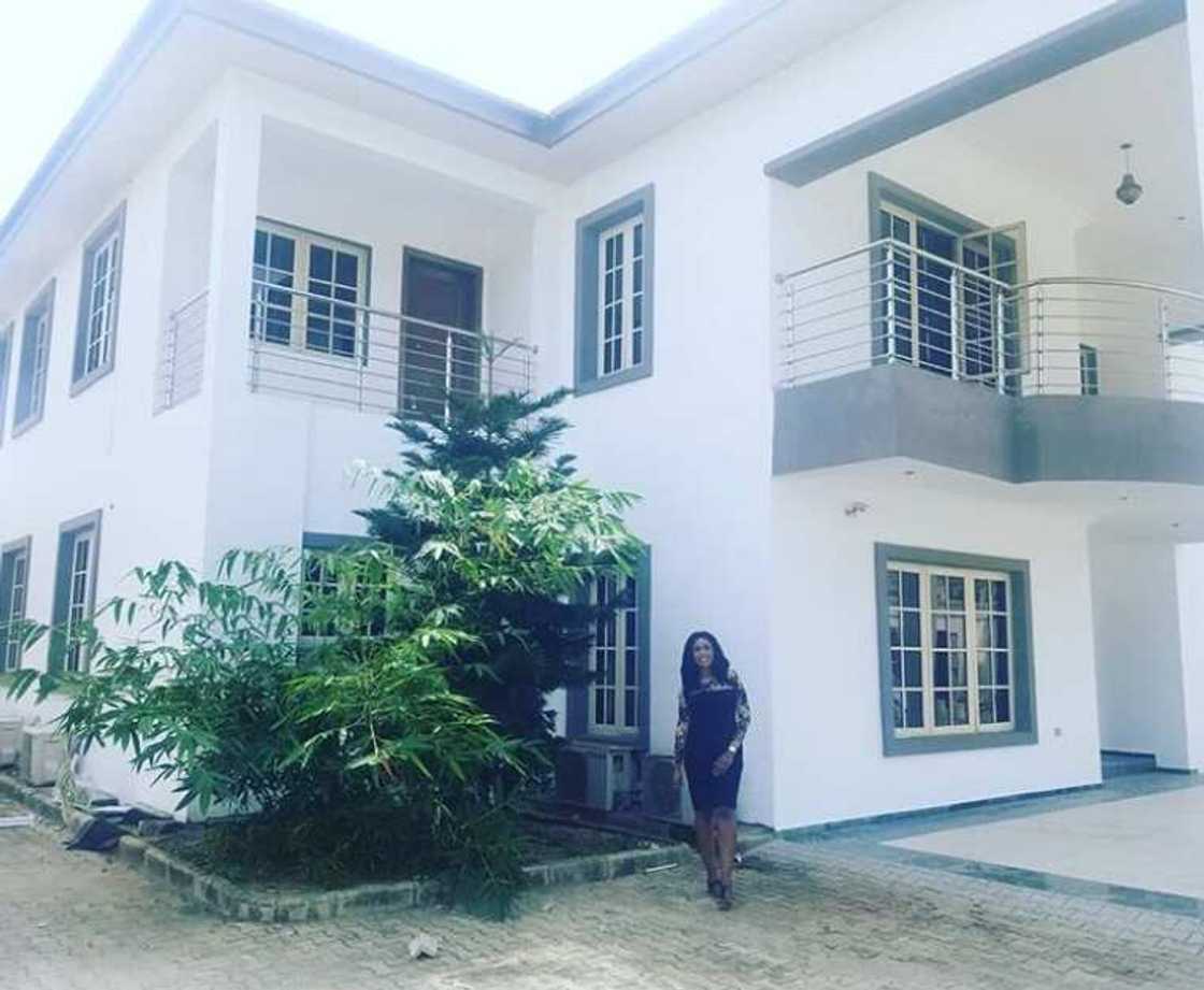 Linda Ikeji cars and mansion