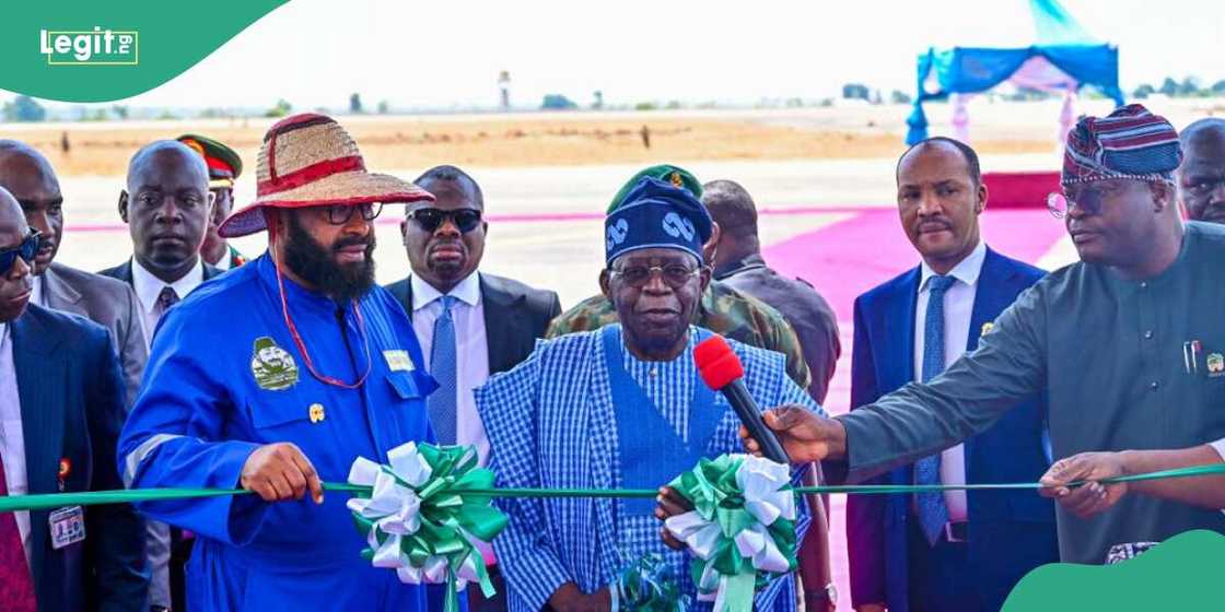 Governor Mohammed Umaru Bago has been seen going on his knees to greet President Bola Tinubu Governor Mohammed Umaru Bago has been seen going on his knees to greet President Bola Tinubu