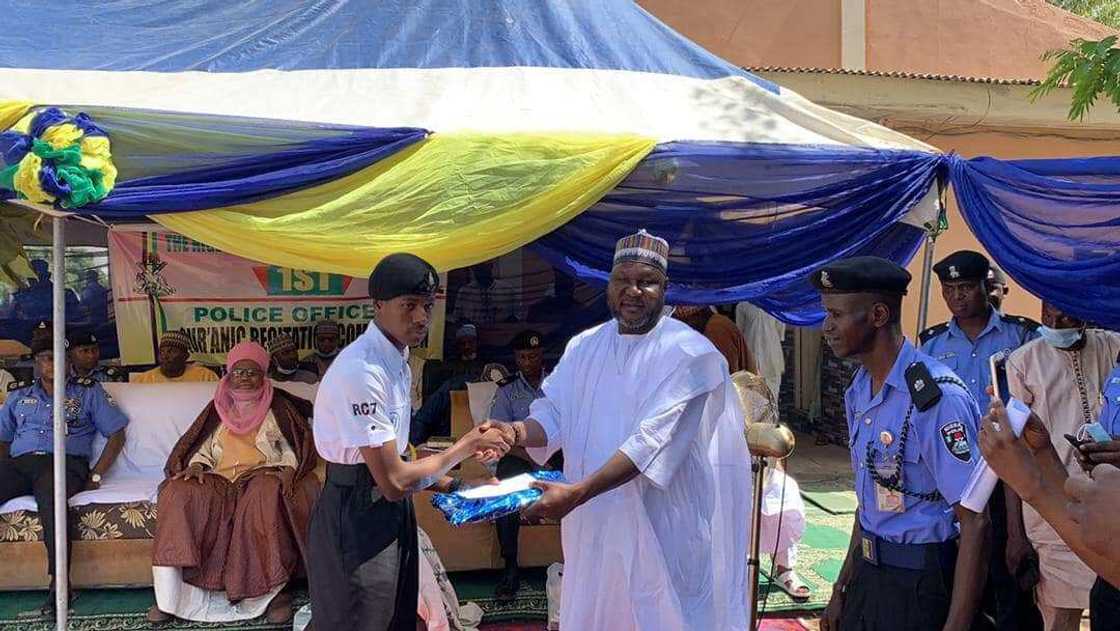 Hotunaan musabaka Hotunaan musabaka