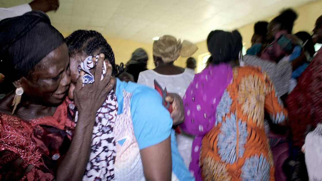 Iyayen Daliban Afaka ga Jama'a: Karya Ne, 'Yan Bindiga Basu Yi Wa 'Ya'yanmu Fyade Ba Iyayen Daliban Afaka ga Jama'a: Karya Ne, 'Yan Bindiga Basu Yi Wa 'Ya'yanmu Fyade Ba