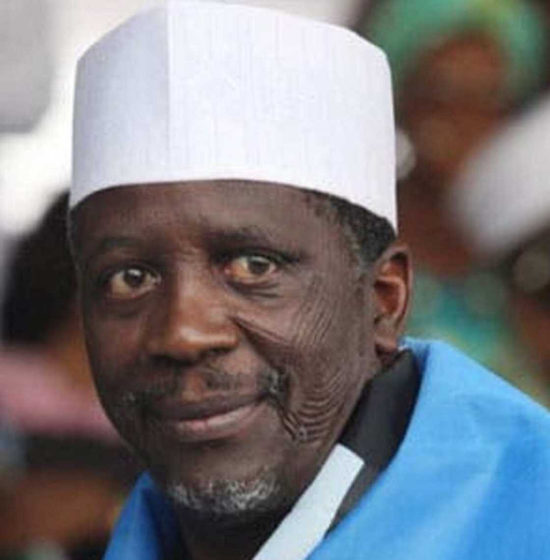 Siyan rigakafin korona na N400bn: Abinda bai dace ba ake ba wa fifiko, Bafarawa