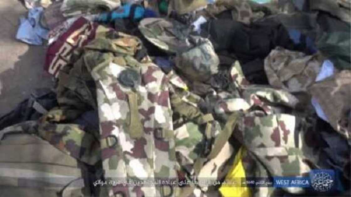 Kungiyar Boko Haram ta saki hotunan harin da ta kai a Maiduguri Kungiyar Boko Haram ta saki hotunan harin da ta kai a Maiduguri