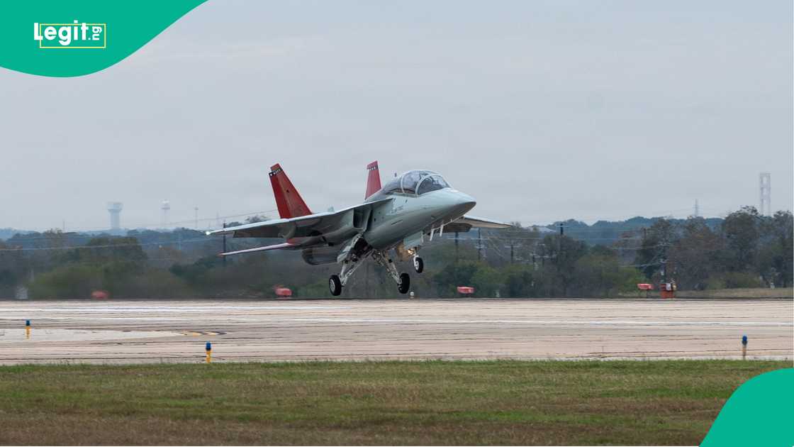 Wasu jami'an tsaro a Amurka sun tabbatar da jirgin kasarsu na shawagin tattara bayanan sirri a Najeriya. Wasu jami'an tsaro a Amurka sun tabbatar da jirgin kasarsu na shawagin tattara bayanan sirri a Najeriya.