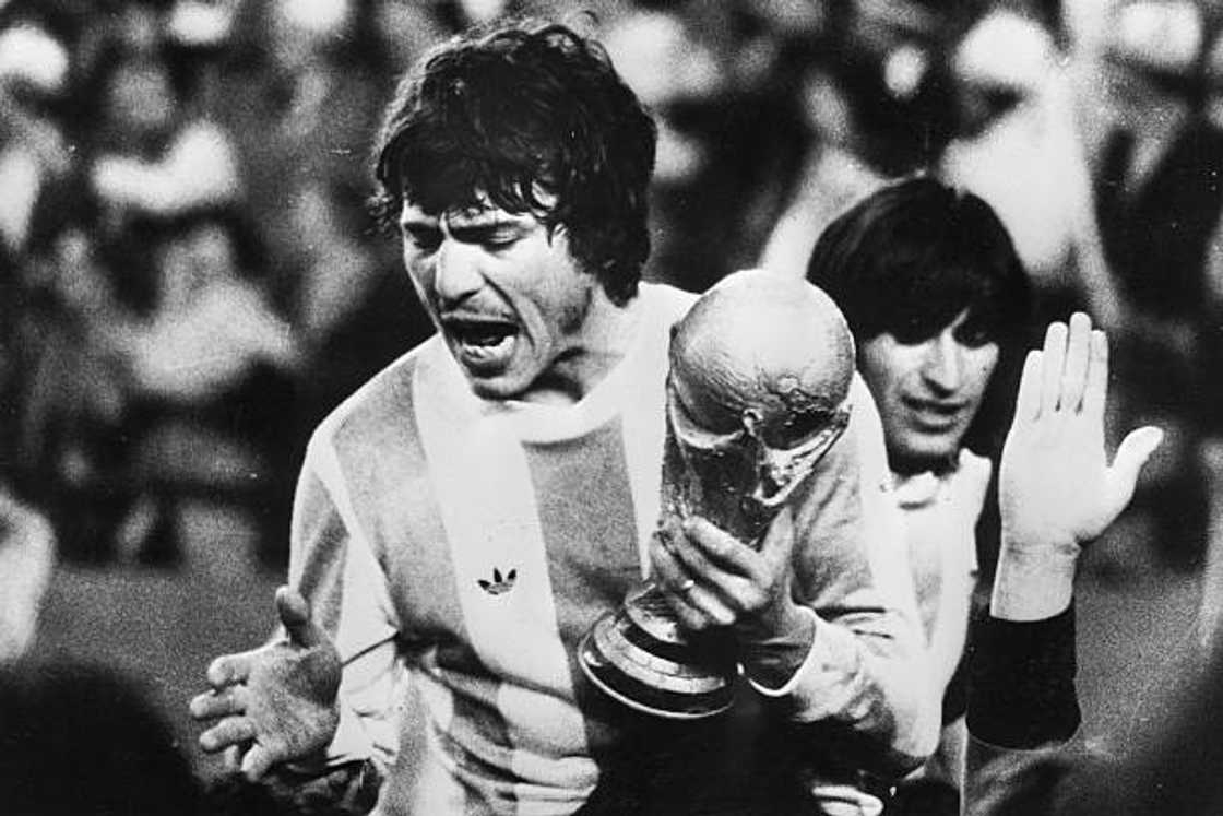 The best centre backs of all time in football history ranked The best centre backs of all time in football history ranked
