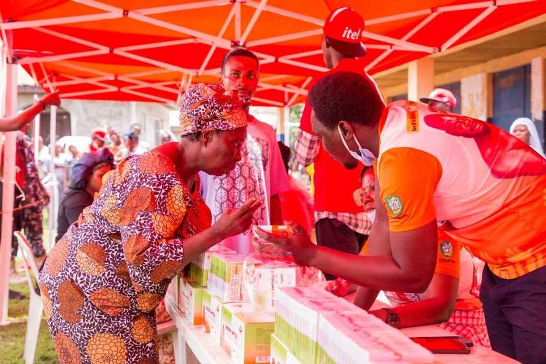 Reducing Malaria, Saving Lives: itel and Amatem Softgel Distribute Relief Materials For World Malaria Day 2022 Reducing Malaria, Saving Lives: itel and Amatem Softgel Distribute Relief Materials For World Malaria Day 2022
