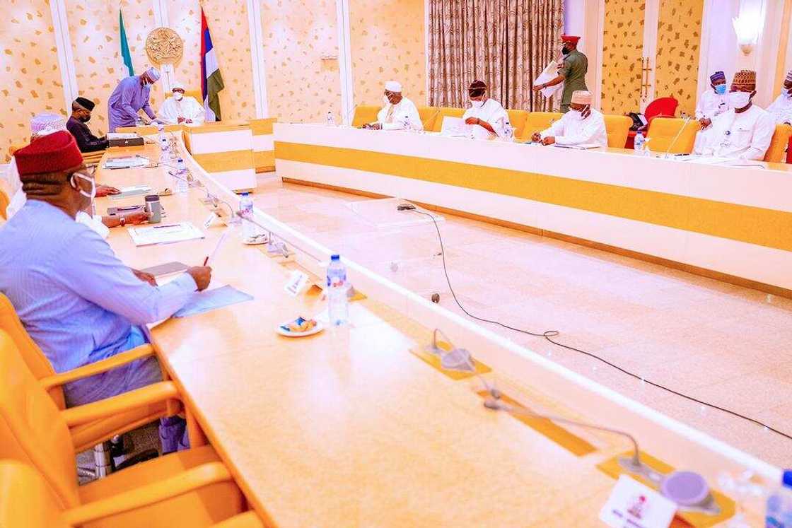 Da dumi-dumi: Shugaba Buhari ya jagoranci taron majalisar ‘yan sanda Da dumi-dumi: Shugaba Buhari ya jagoranci taron majalisar ‘yan sanda