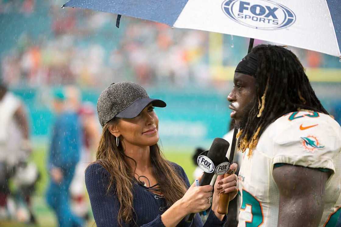 Holly Sonders bio: age, plastic surgery, husband Holly Sonders bio: age, plastic surgery, husband