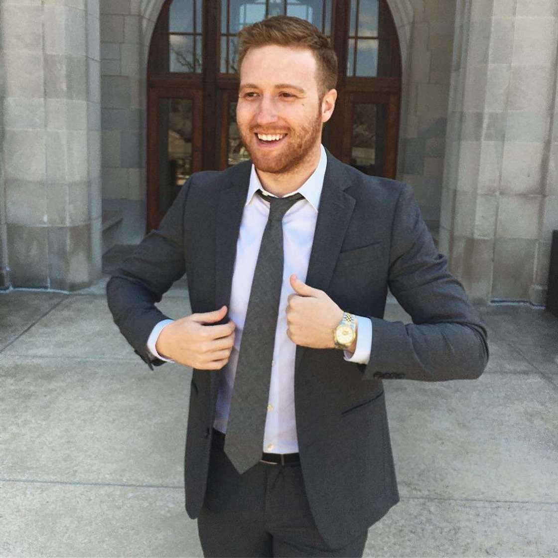 How tall is Andrew Siwicki How tall is Andrew Siwicki