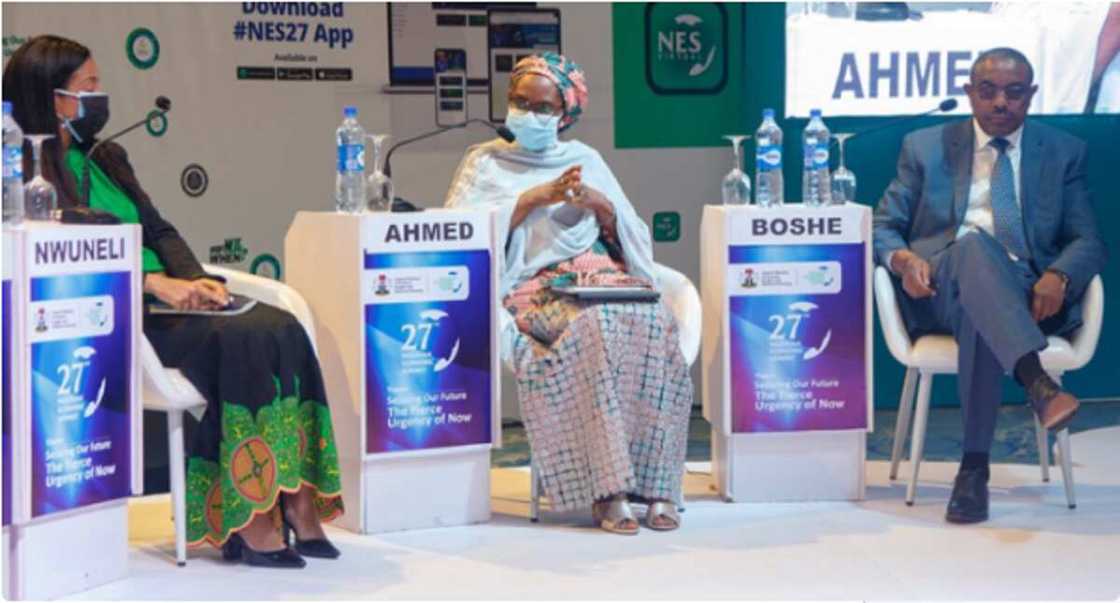 Zainab Ahmed: FG za ta dena biyan tallafin man fetur bayan wata shida na farkon 2022 Zainab Ahmed: FG za ta dena biyan tallafin man fetur bayan wata shida na farkon 2022