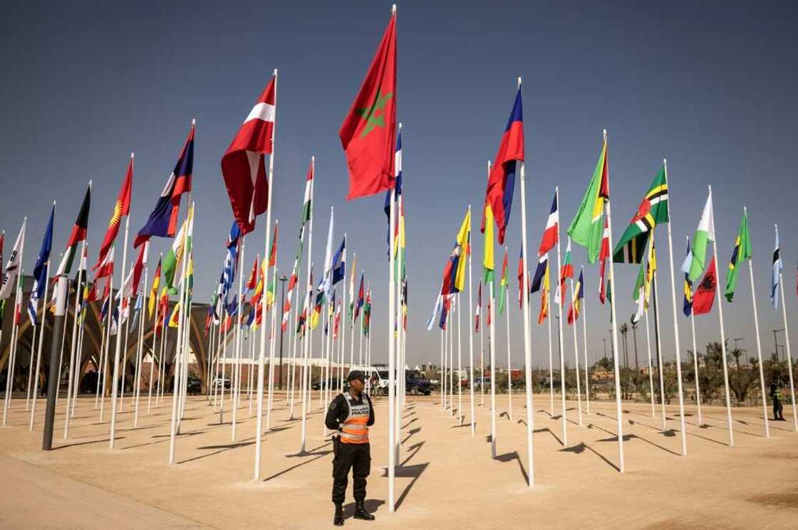 The IMF sees 'slow and uneven' global economic growth The IMF sees 'slow and uneven' global economic growth