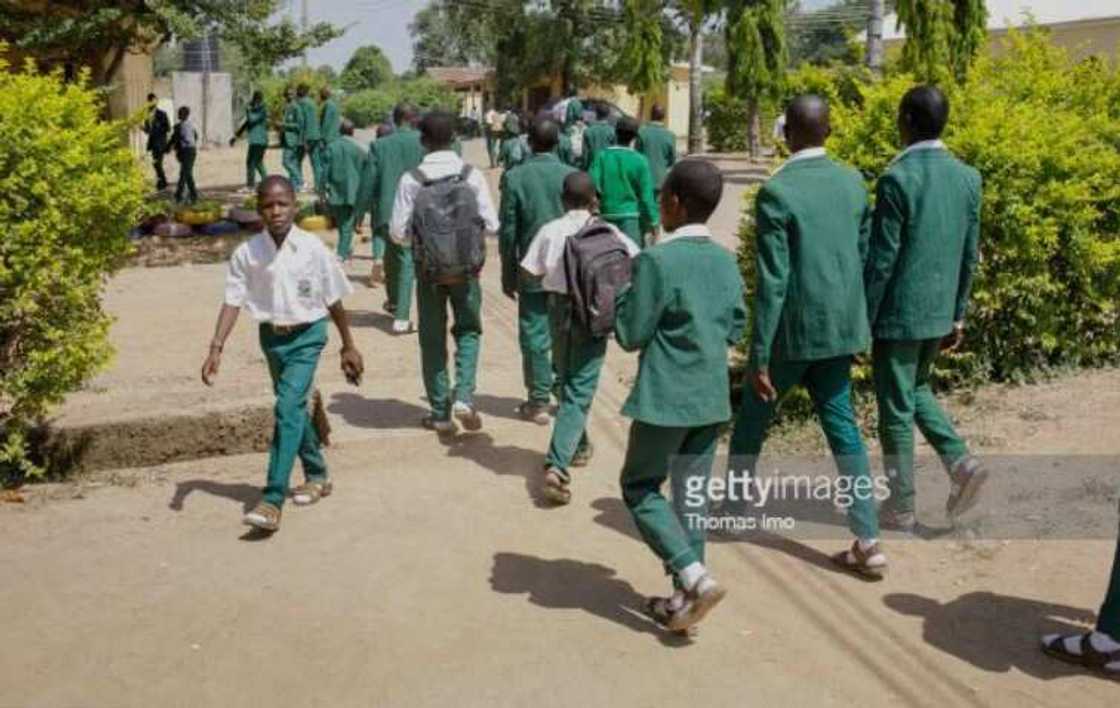 Yadda iyaye suka kwashe 'ya'yansu a kwalejin Kwali saboda tsoron 'yan bindiga Yadda iyaye suka kwashe 'ya'yansu a kwalejin Kwali saboda tsoron 'yan bindiga