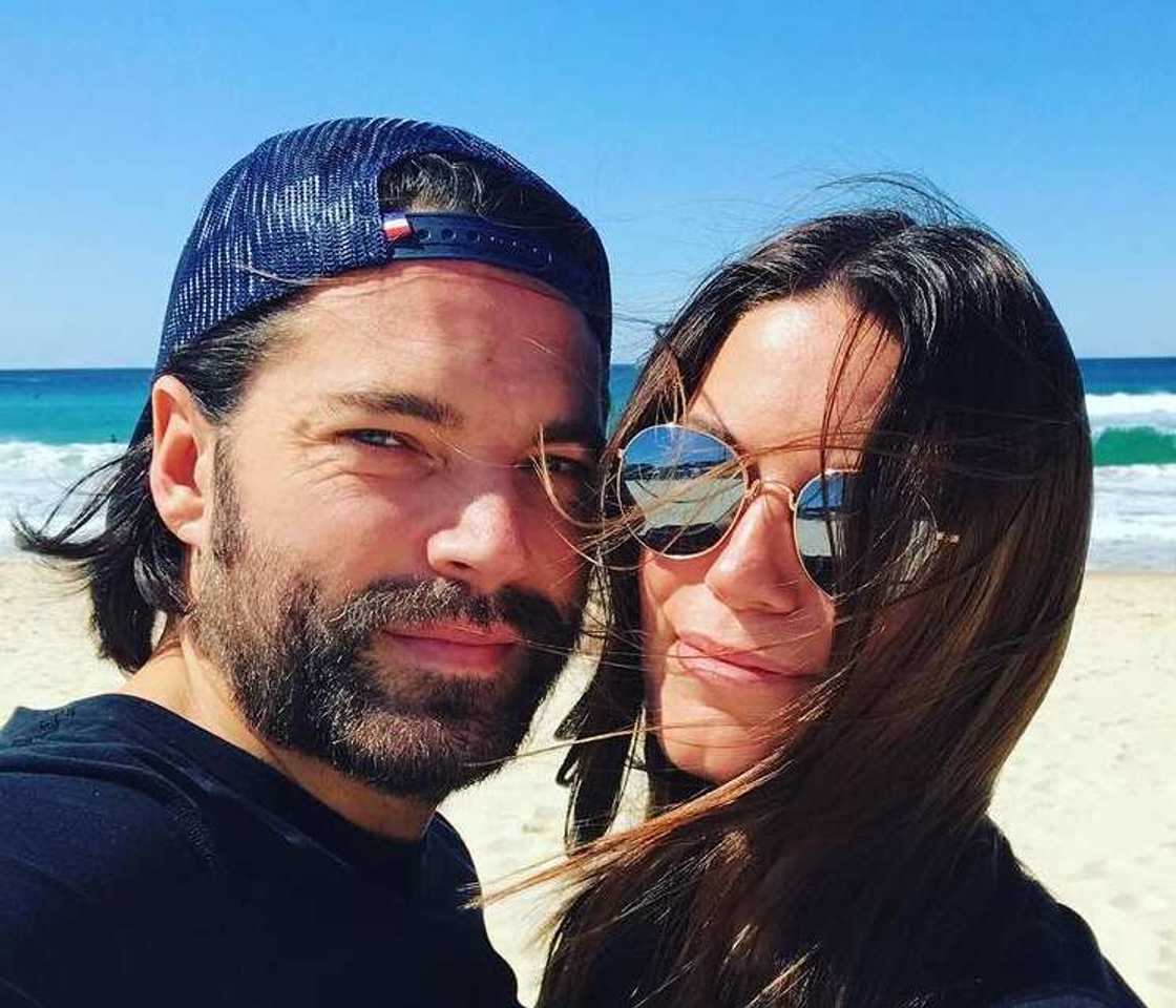 Is Tim Rozon married Is Tim Rozon married