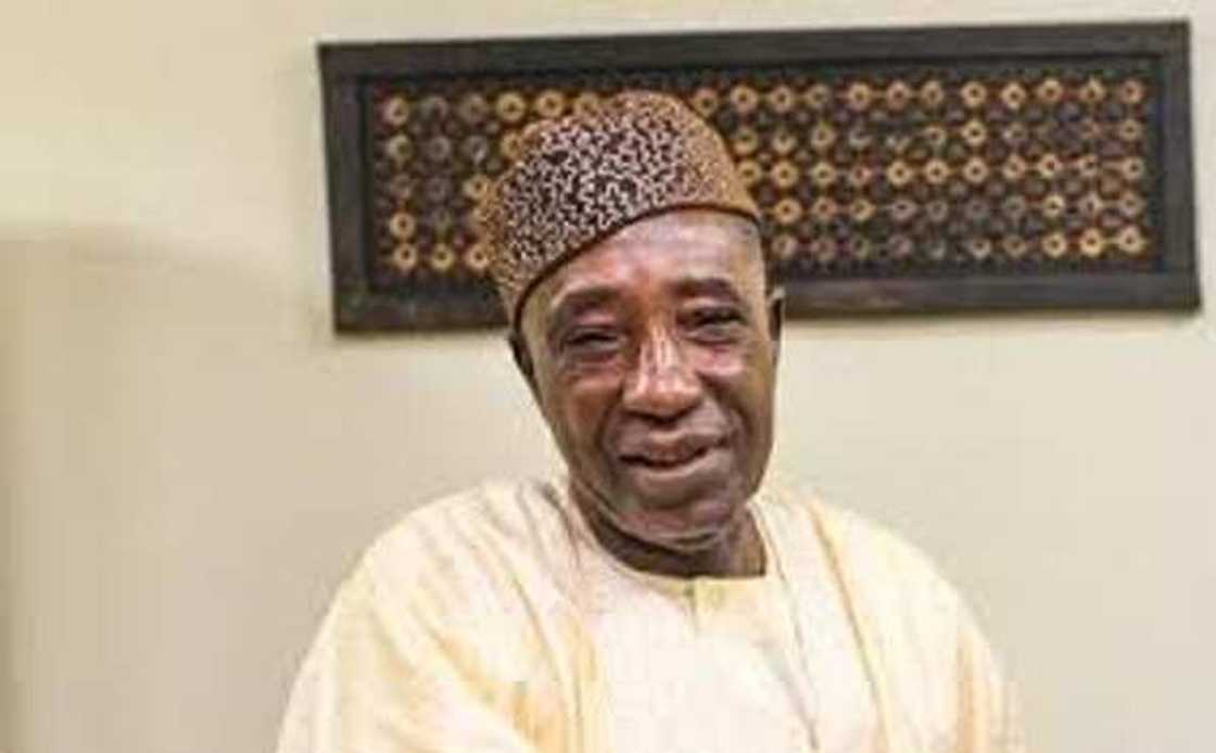 Ministan aikin gona ya ce an kammala gina kamfanin takin Aliko Dangote Ministan aikin gona ya ce an kammala gina kamfanin takin Aliko Dangote