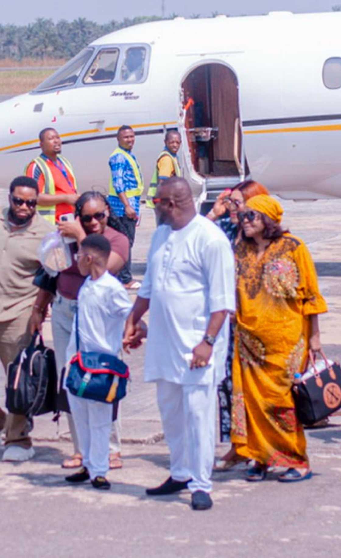 Mayor Lucky Igbokwe Receives Hero’s Welcome as Ohuhu Youth Forum Unity Cup Enters Final Stages Mayor Lucky Igbokwe Receives Hero’s Welcome as Ohuhu Youth Forum Unity Cup Enters Final Stages