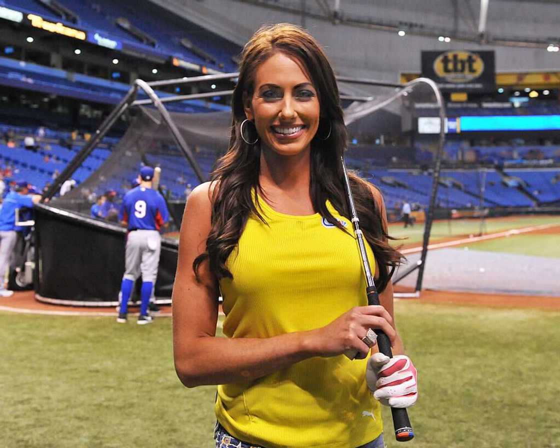 Holly Sonders bio: age, plastic surgery, husband Holly Sonders bio: age, plastic surgery, husband