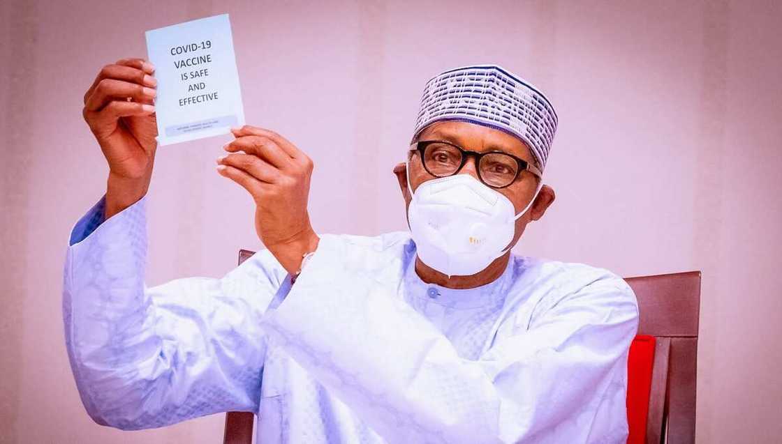 Fadar Shugaban Kasa: Buhari bai jikkata ba bayan yin rigakafin Korona Fadar Shugaban Kasa: Buhari bai jikkata ba bayan yin rigakafin Korona