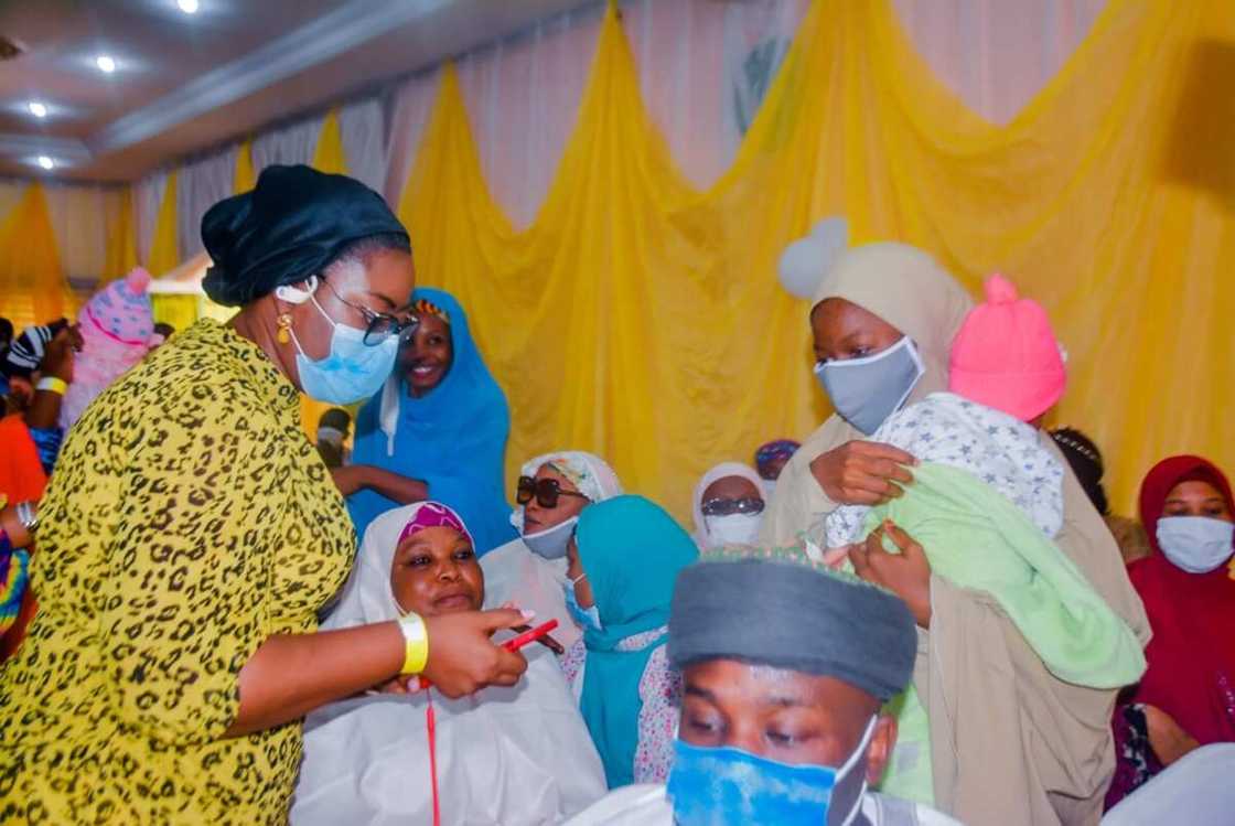 Wholesome Moment When Babies Become First Subscribers of MTN Shares in Sokoto Wholesome Moment When Babies Become First Subscribers of MTN Shares in Sokoto