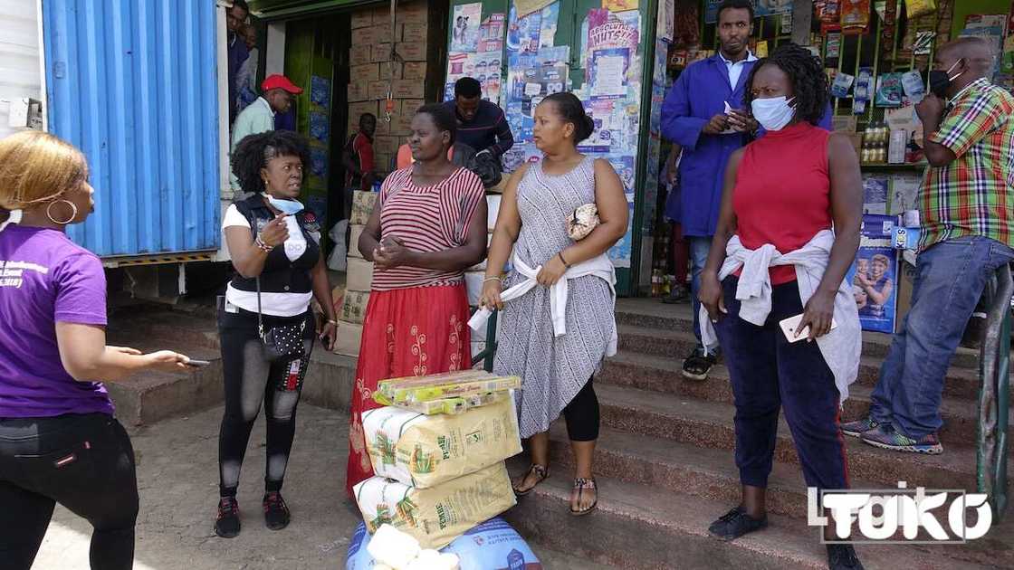 Wellwishers come to the rescue of Kayole woman, seven children evicted of KSh 6000 rent arears Wellwishers come to the rescue of Kayole woman, seven children evicted of KSh 6000 rent arears