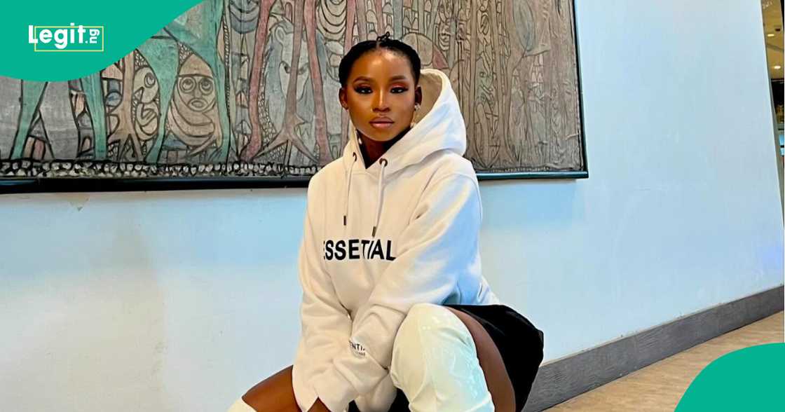 Oluwadolarz calls Ifeluv a liar and more. Oluwadolarz calls Ifeluv a liar and more.