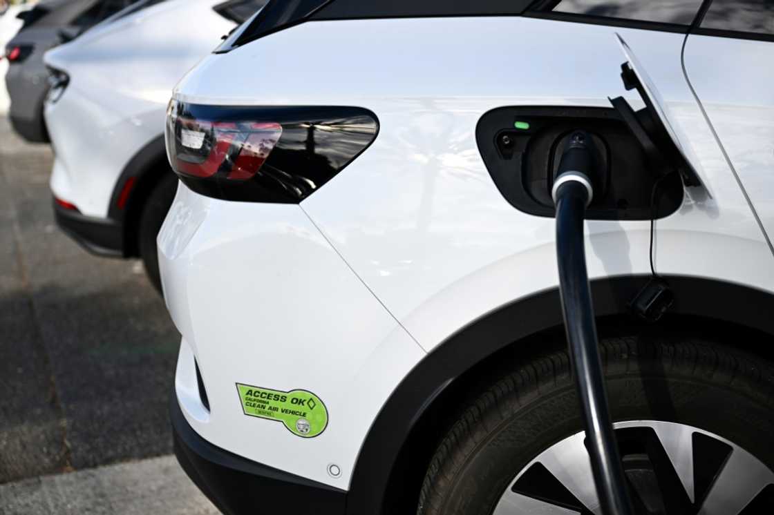 US President Donald Trump signed resolutions blocking California's mandate to phase out gas-powered cars US President Donald Trump signed resolutions blocking California's mandate to phase out gas-powered cars