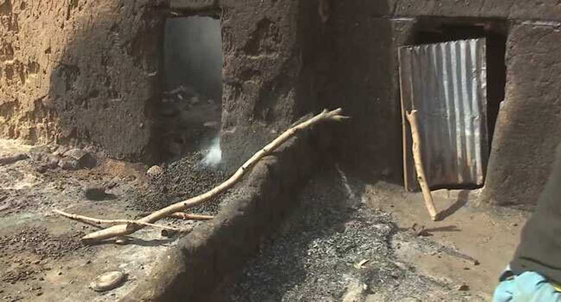 Da duminsa: Yan bindiga sun hallaka mutane 33 a Katsina Da duminsa: Yan bindiga sun hallaka mutane 33 a Katsina