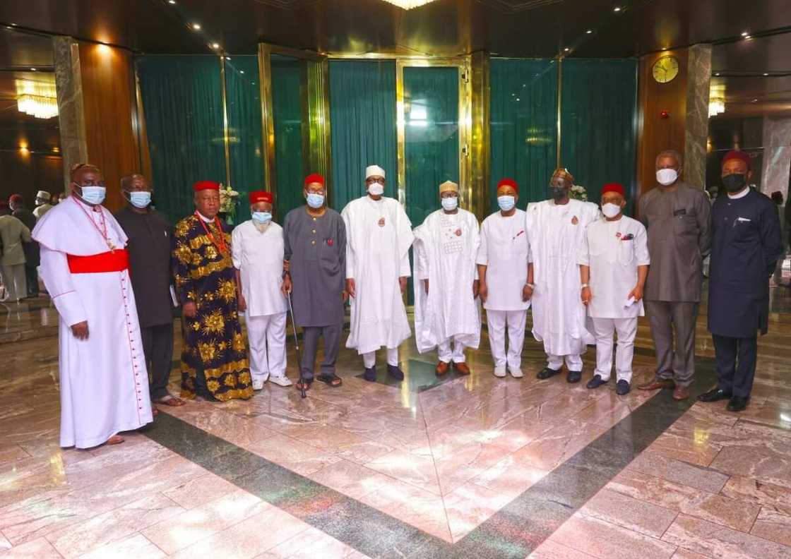 Nnamdi Kanu: Shugabannin Igbo sun gana da Buhari a fadar Villa Nnamdi Kanu: Shugabannin Igbo sun gana da Buhari a fadar Villa