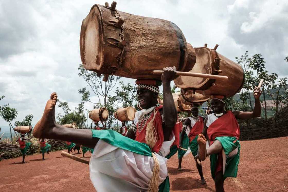 Troupes hailing from Gishora -- the heartland of this musical tradition -- enjoy a lofty and celebrated status Troupes hailing from Gishora -- the heartland of this musical tradition -- enjoy a lofty and celebrated status