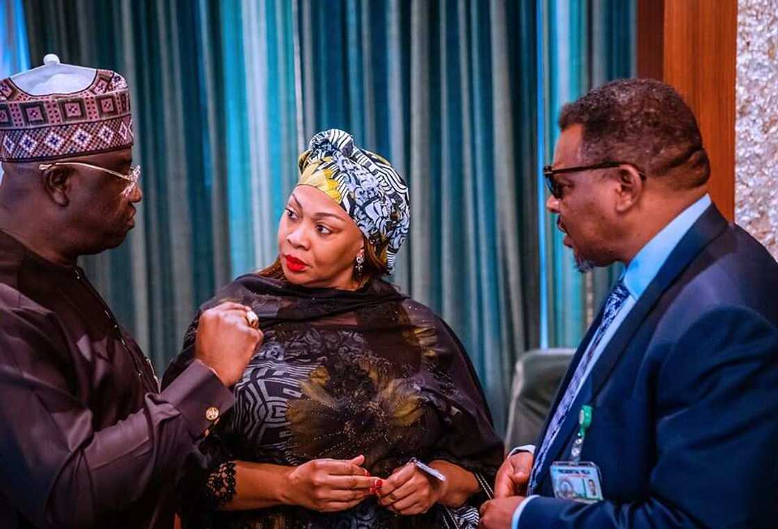 Osinbajo ya jagoranci zaman majalisar zartarwa, an yi shiru na minti 1 ga wadanda aka kashe a harin Auno Osinbajo ya jagoranci zaman majalisar zartarwa, an yi shiru na minti 1 ga wadanda aka kashe a harin Auno