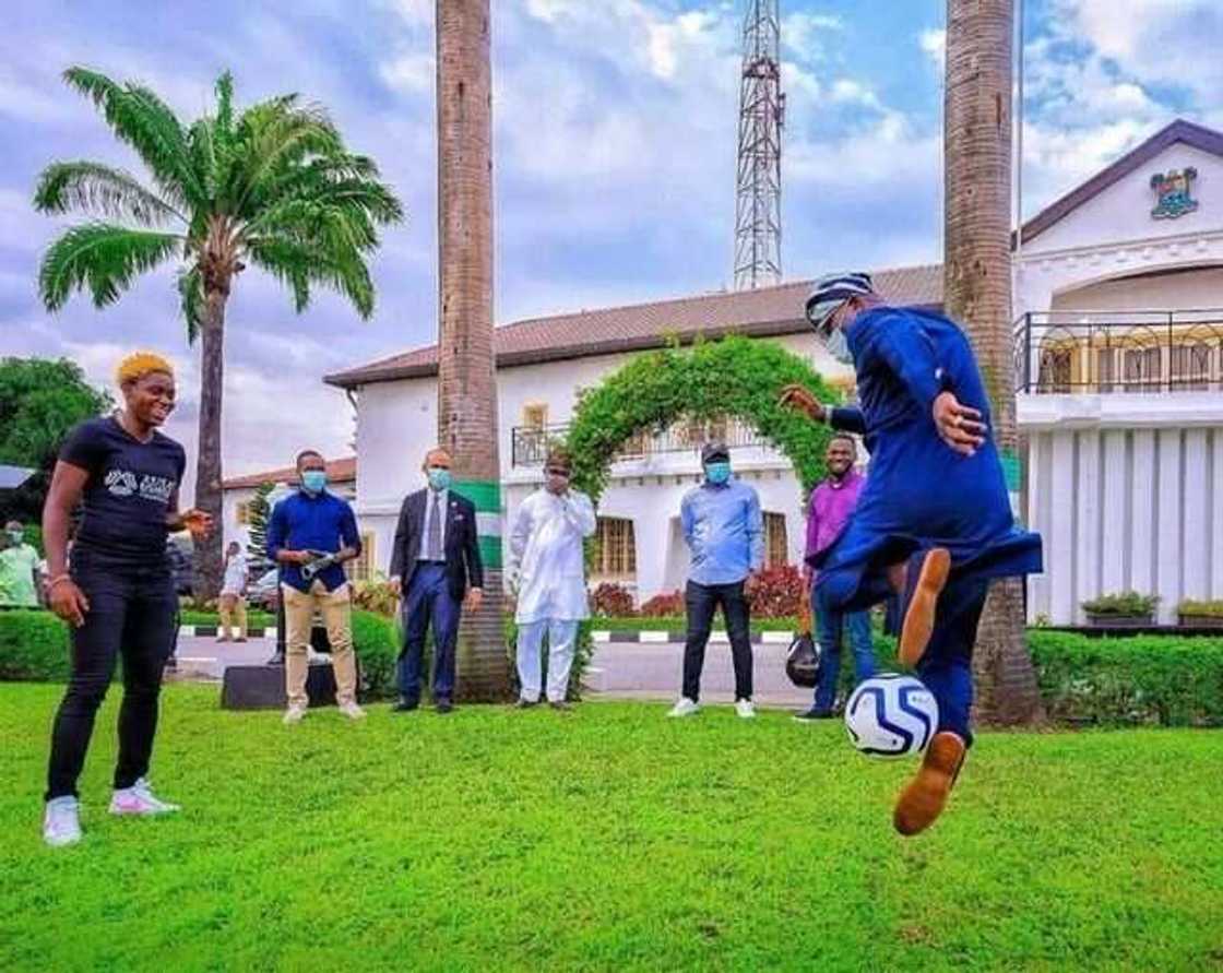 Sanwo-Olu showing football skills Sanwo-Olu showing football skills