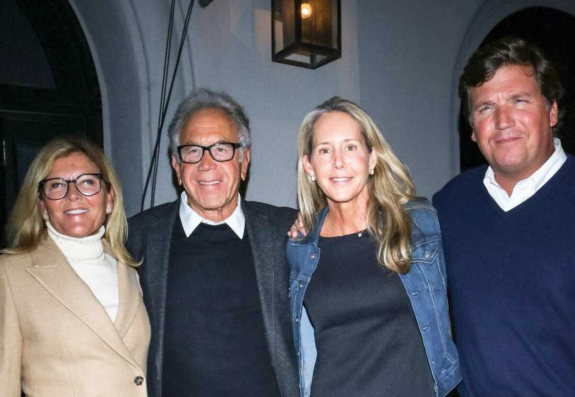 Who is Tucker Carlson married to? Who is Tucker Carlson married to?