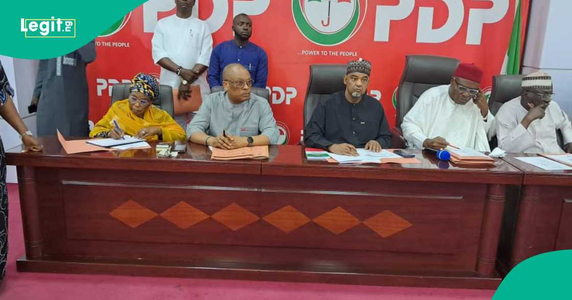 Shugabannin jam'iyyar PDP na ƙasa a wurin taro. Shugabannin jam'iyyar PDP na ƙasa a wurin taro.