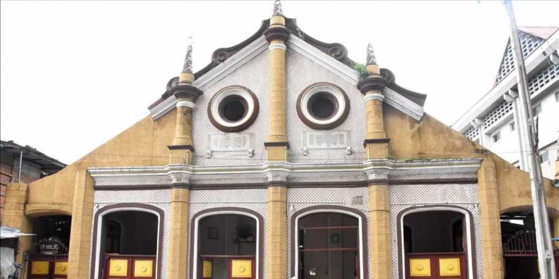 Adorable Photo of Oldest Mosque in Lagos Lights up Social Media as Nigerians ask Pertinent Question