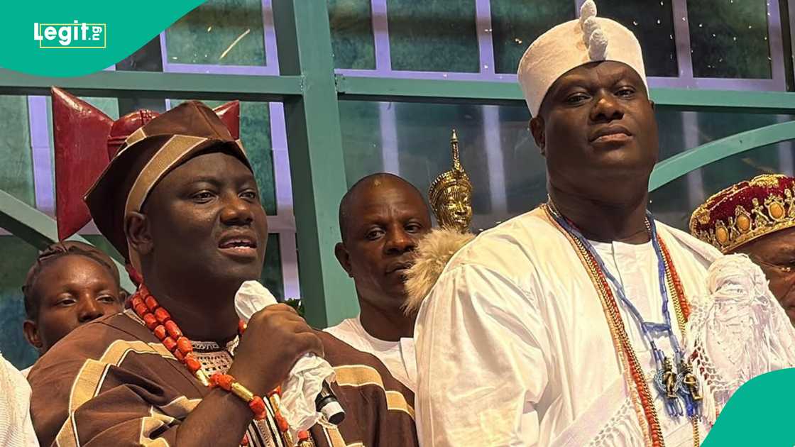Ooni of Ife and Alaafin of Oyo grace Baba Ijebu's 90th birthday party in Lagos. Ooni of Ife and Alaafin of Oyo grace Baba Ijebu's 90th birthday party in Lagos.