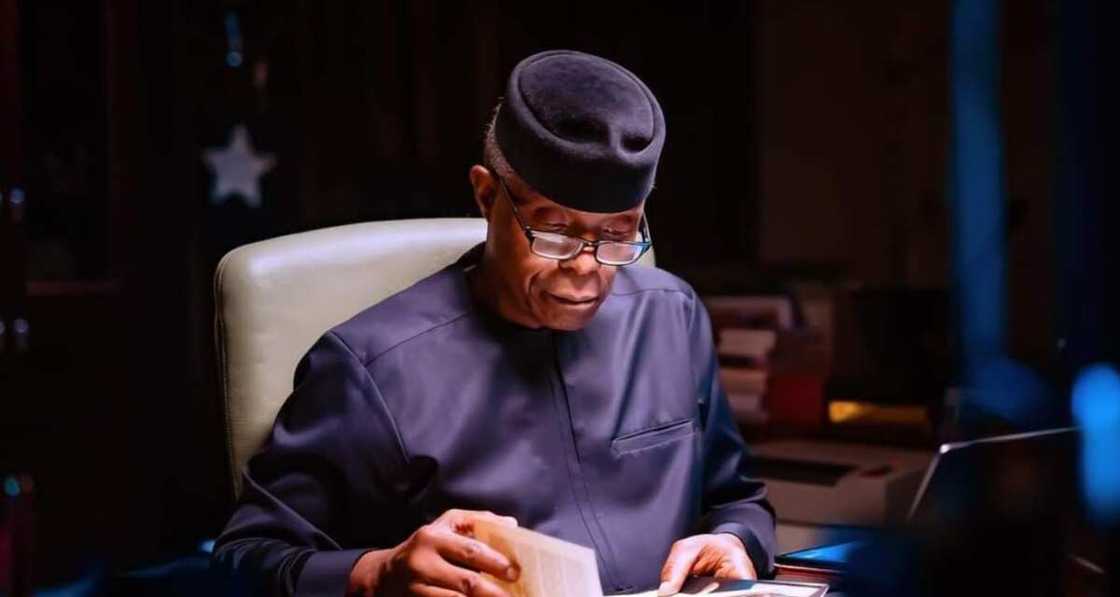 Osinbajo ya ba da haƙuri kan rashin halartar taron APC Osinbajo ya ba da haƙuri kan rashin halartar taron APC